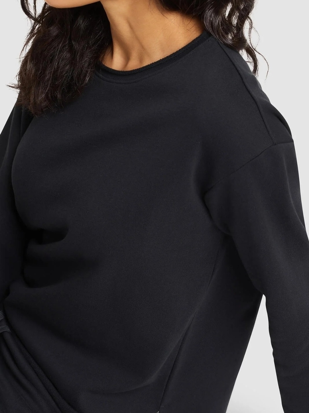 Cozy Earth Women's Black Crewneck Sweatshirt